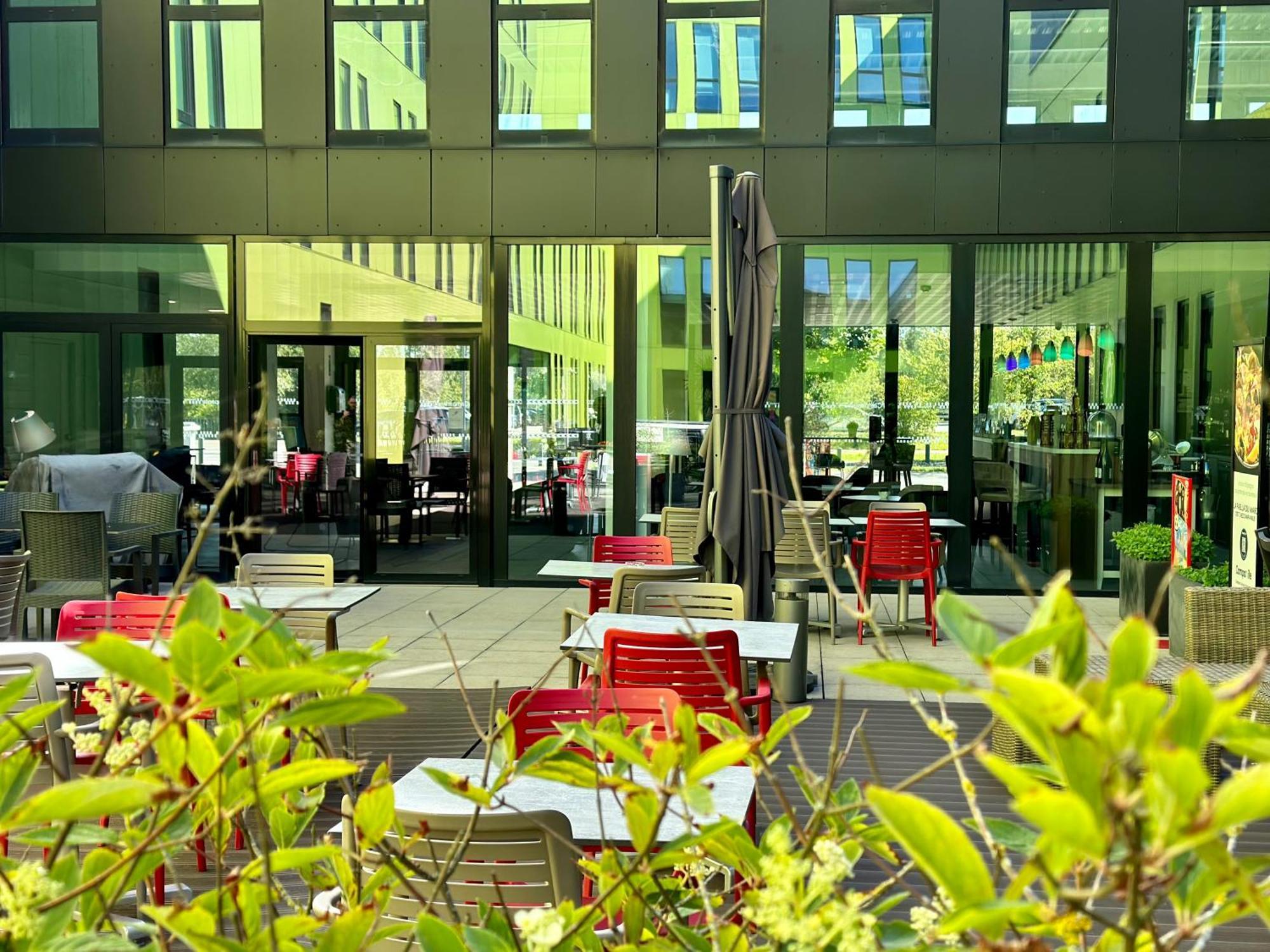 Campanile Belfort Montbeliard - Gare La Jonxion. Meroux Екстериор снимка
